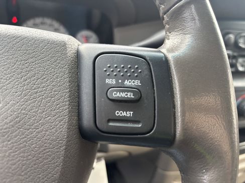 Used 2004 Dodge Ram 3500 Truck SLT w/ Off-Road Group image 17