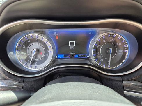 Used 2021 Chrysler 300 Touring L RWD image 31