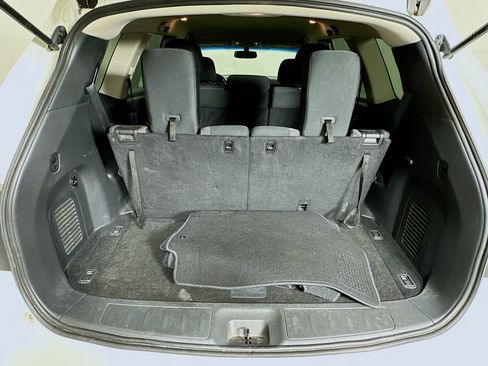 Used 2017 Nissan Pathfinder SV FWD image 27
