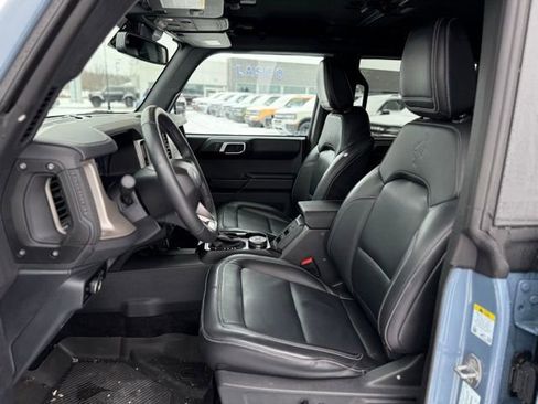 Certified 2025 Ford Bronco Outer Banks image 2