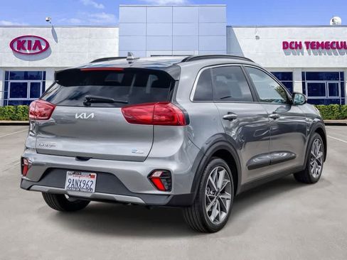 Certified 2022 Kia Niro Touring Special Edition FWD image 4