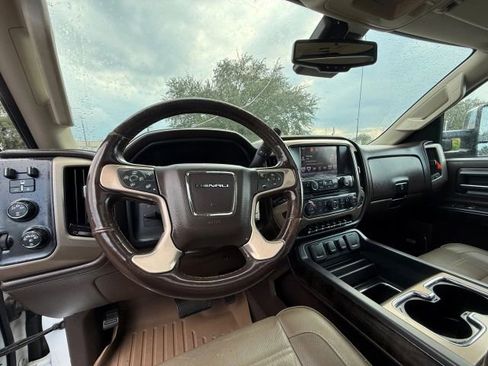 Used 2016 GMC Sierra 2500 Denali w/ Duramax Plus Package image 17