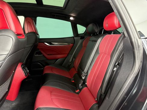Used 2020 Maserati Levante S GranSport image 16