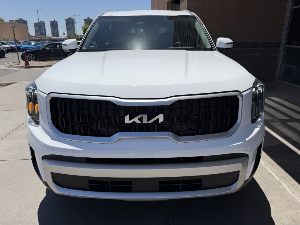 Used 2025 Kia Telluride EX w/ EX Captain's Chair Package FWD image 10