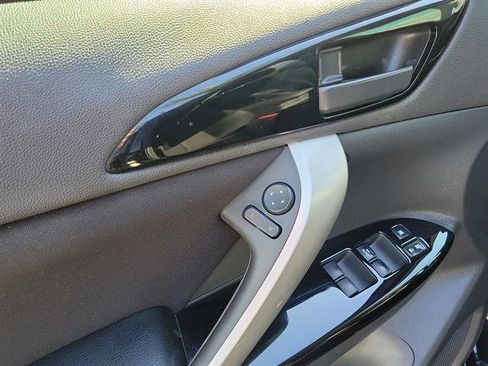 Used 2022 Mitsubishi Eclipse Cross LE image 36
