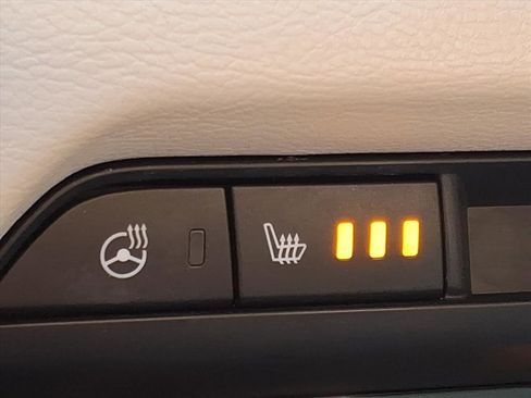 Used 2017 MAZDA MAZDA6 Grand Touring image 10