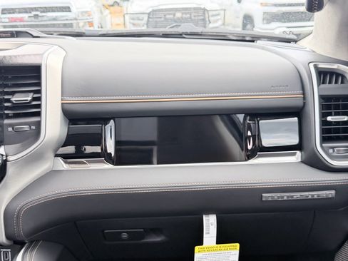 New 2026 RAM 1500 Tungsten w/ Trailer Tow Group AWD/4WD image 21
