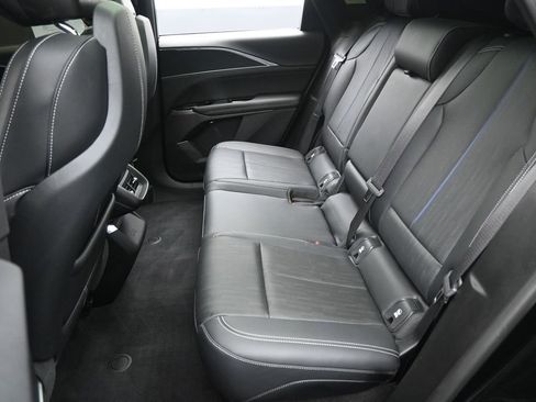 Used 2024 Cadillac Lyriq Sport RWD image 29
