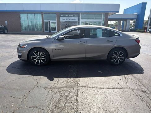 Used 2022 Chevrolet Malibu RS FWD image 1