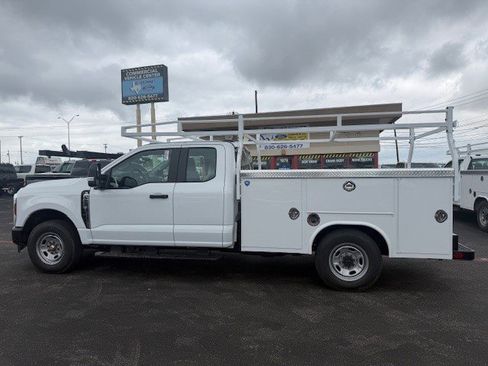 New 2026 Ford F250 XL RWD image 2
