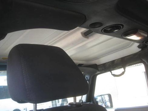 Used 2013 Jeep Wrangler Unlimited Sport image 17