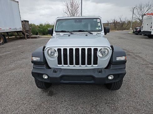 Used 2024 Jeep Wrangler Sport S image 2