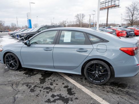 Used 2024 Honda Civic Sport image 4