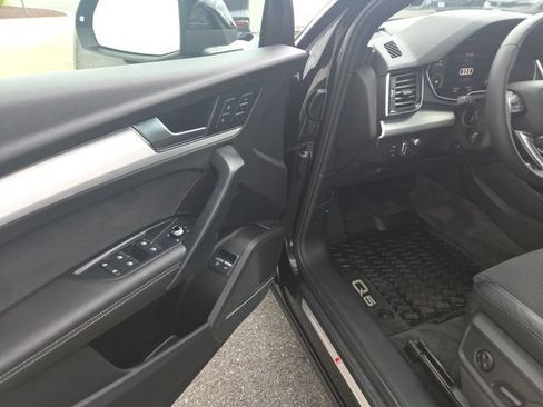 Used 2023 Audi Q5 e Prestige w/ Prestige Package AWD/4WD image 15