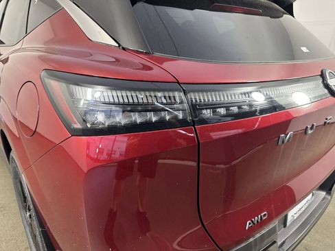 New 2025 Nissan Murano SV image 30