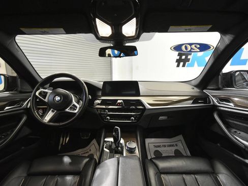 Used 2020 BMW M550i xDrive w/ Premium Package AWD/4WD image 19