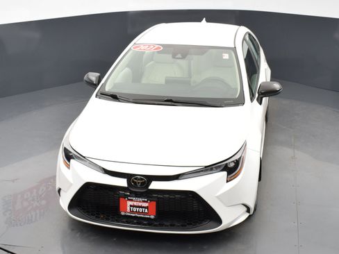 Used 2021 Toyota Corolla LE w/ Carpet Mat Package (TMS) image 22