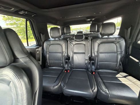 Used 2022 Lincoln Navigator L Reserve AWD/4WD image 29