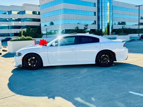 Used 2021 Dodge Charger Scat Pack w/ Dynamics Package image 9