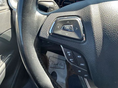 Used 2017 Lincoln MKC Select w/ Select Plus Package AWD/4WD image 18