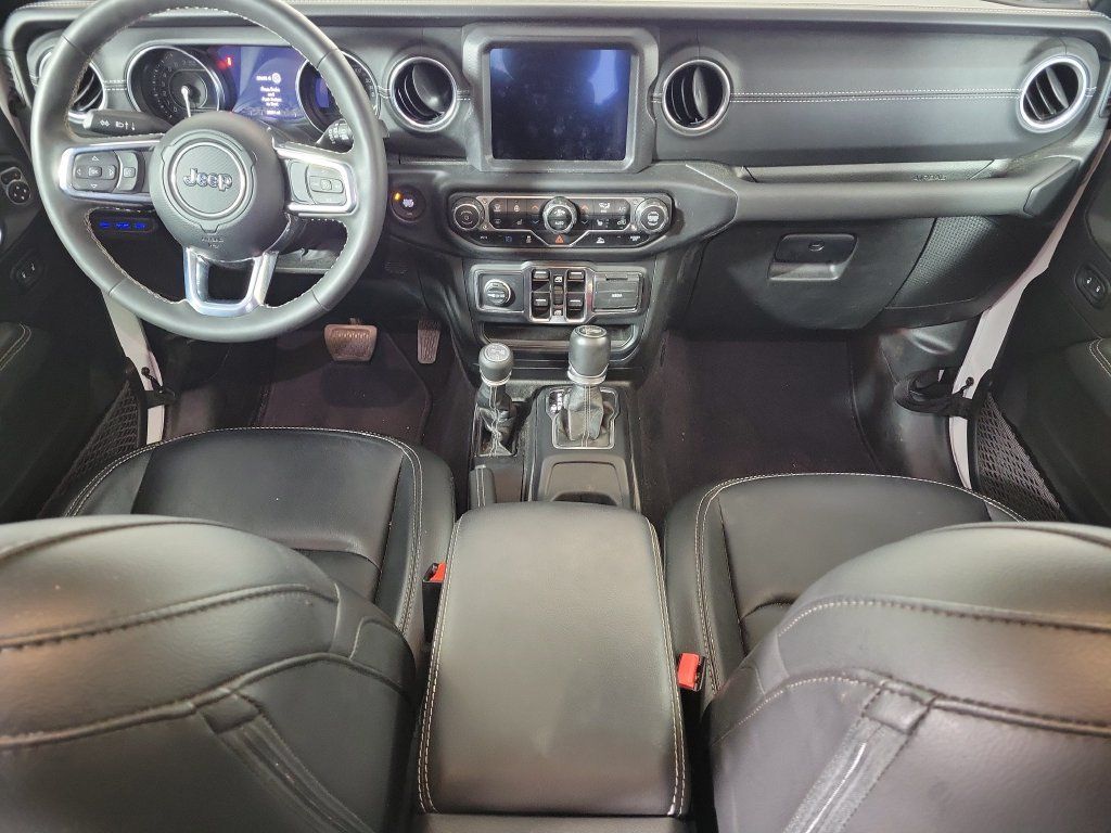 Used 2023 Jeep Wrangler Unlimited Sahara w/ Cold Weather Group AWD/4WD image 14