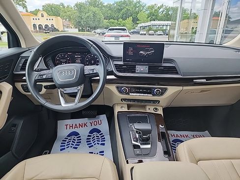Used 2018 Audi Q5 2.0T Premium Plus w/ Premium Plus Package AWD/4WD image 17