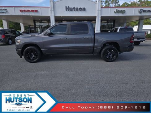 Used 2020 RAM 1500 Big Horn AWD/4WD image 1