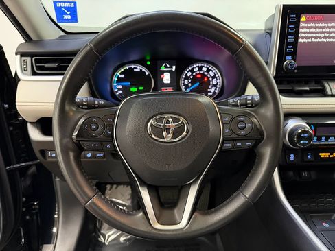Used 2019 Toyota RAV4 XLE AWD/4WD image 21