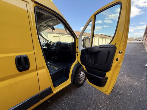 Used 2018 RAM ProMaster 2500 image 19