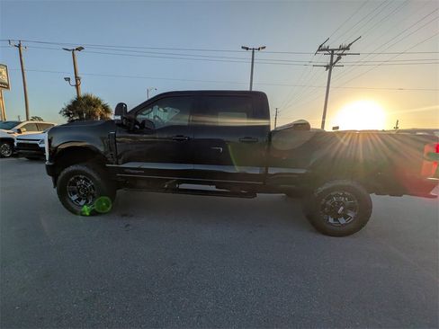 Used 2023 Ford F250 Lariat w/ Lariat Ultimate Package image 6