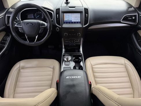 Used 2019 Ford Edge SEL w/ Equipment Group 201A AWD/4WD image 9