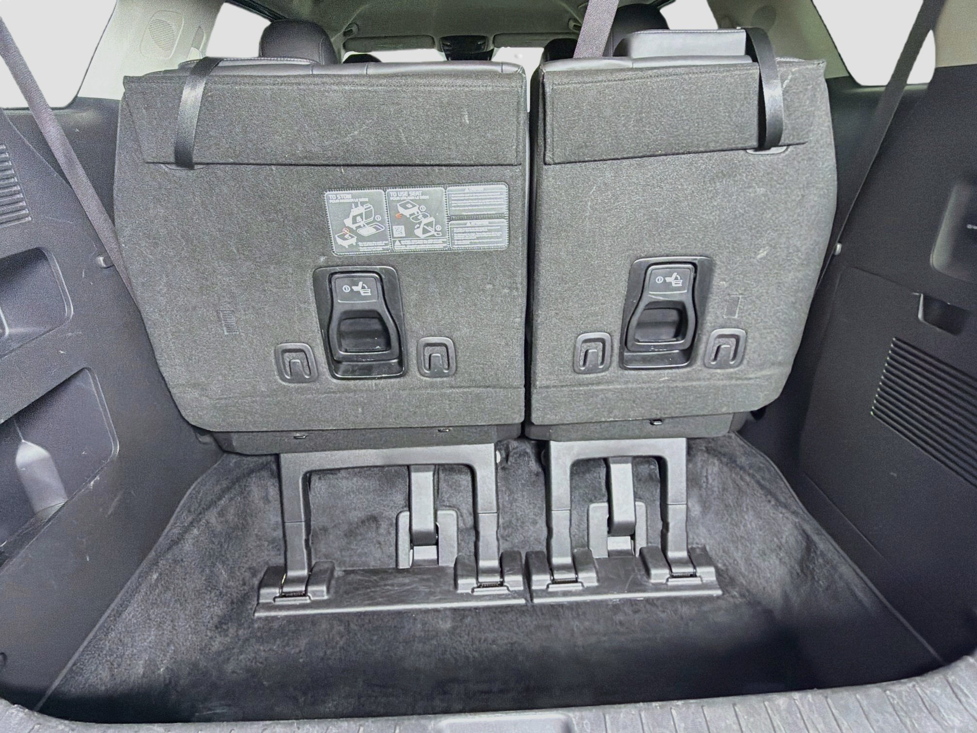 Used 2026 Kia Carnival LXS FWD image 30