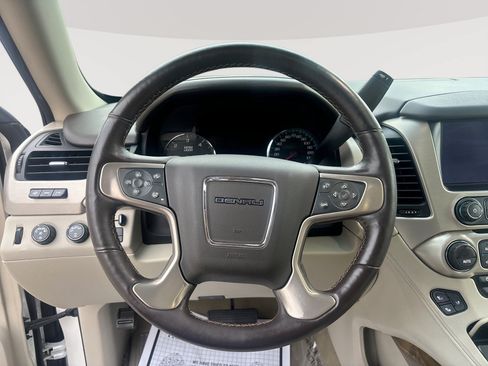Used 2017 GMC Yukon Denali w/ Open Road Package AWD/4WD image 11