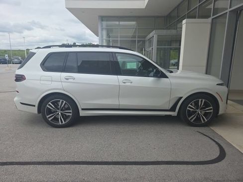 Certified 2024 BMW X7 M60i w/ Executive Package AWD/4WD image 9