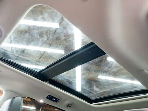 Used 2023 Chrysler Pacifica Limited FWD image 22