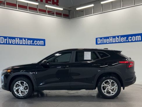 Used 2025 Chevrolet Trax LS w/ LS Convenience Package FWD image 7