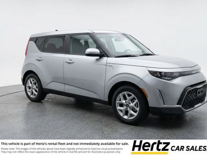 Used 2025 Kia Soul LX w/ LX Technology Package