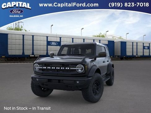 New 2026 Ford Bronco Outer Banks w/ Sasquatch Package AWD/4WD image 2