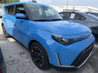 Certified 2025 Kia Soul EX