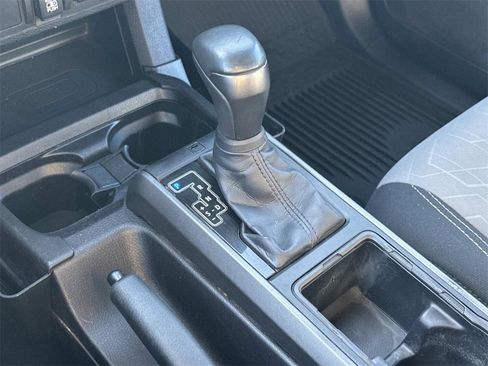 Used 2022 Toyota Tacoma TRD Off-Road image 33