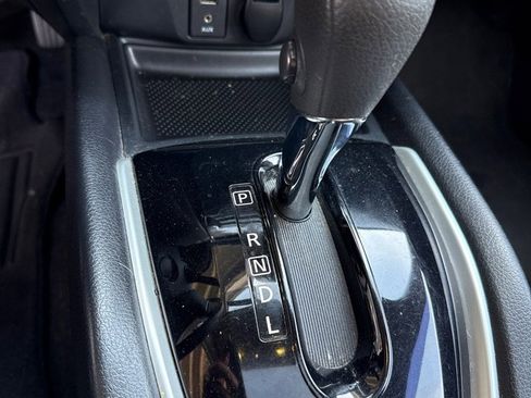 Used 2014 Nissan Rogue SV w/ SV Premium Package image 10