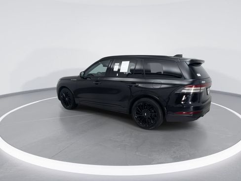 Used 2025 Lincoln Aviator Reserve w/ Equipment Group 201A AWD/4WD image 6