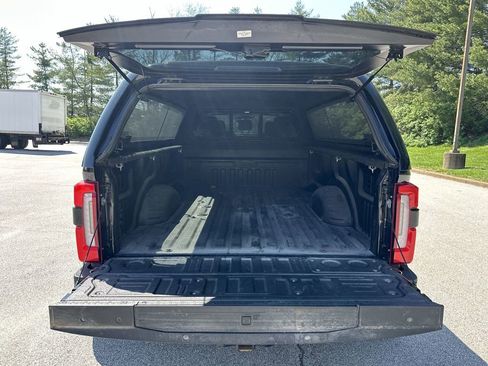 Used 2024 Ford F450 Limited w/ FX4 Off-Road Package image 28