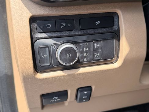 Used 2024 Ford F250 Lariat w/ Chrome Package AWD/4WD image 14