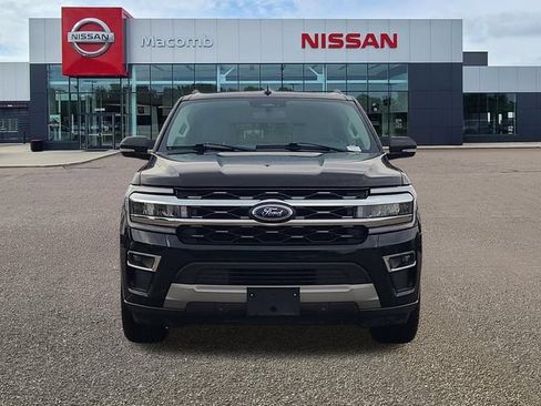 Used 2023 Ford Expedition Limited RWD image 2