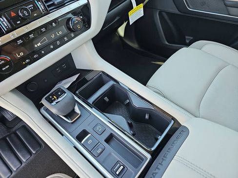 New 2026 Nissan Pathfinder SL FWD image 30