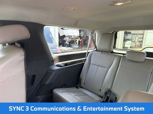 Used 2018 Ford Expedition Max XLT w/ Equipment Group 202A RWD image 11