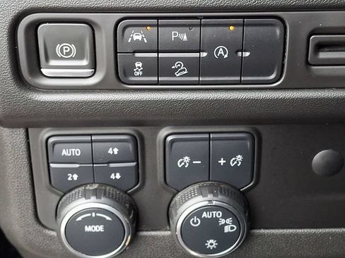 Used 2023 Chevrolet Tahoe Z71 AWD/4WD image 22