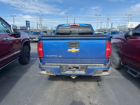 Used 2018 Chevrolet Colorado Z71 AWD/4WD image 3