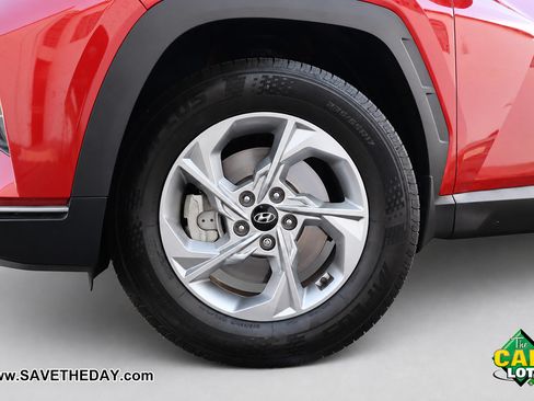 Used 2022 Hyundai Tucson SEL w/ Cargo Package AWD/4WD image 3